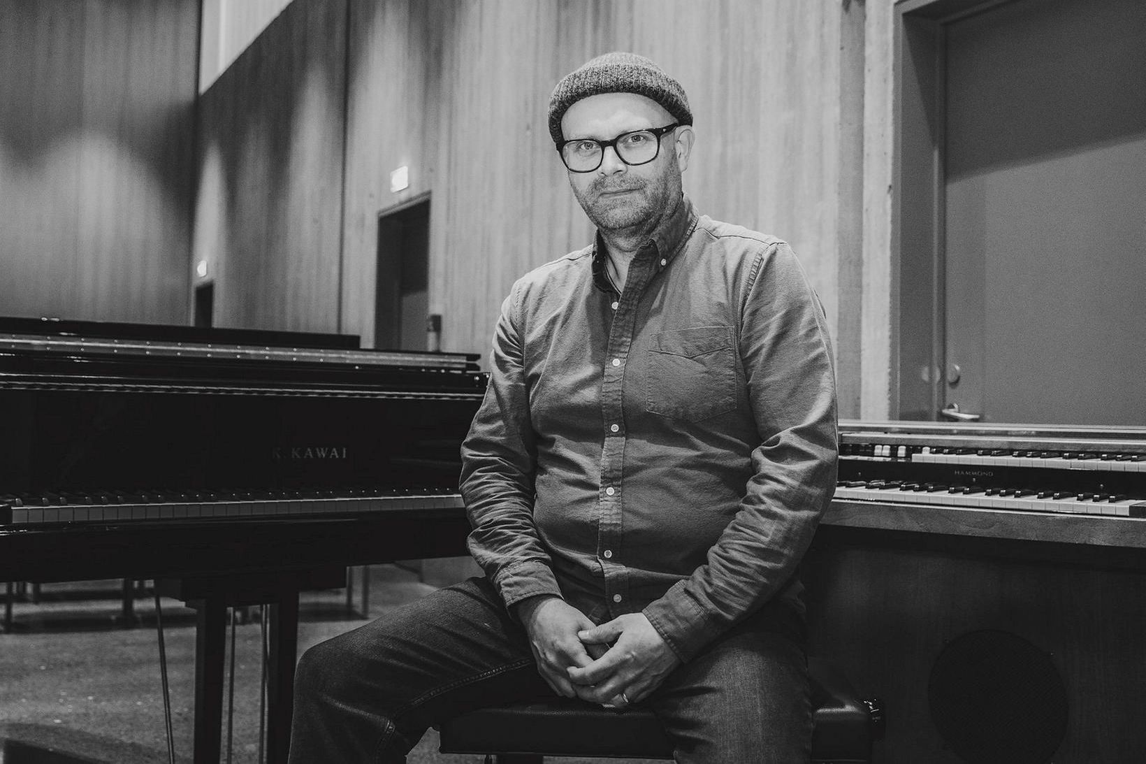 Gunnar Þórðar í djassbúningi