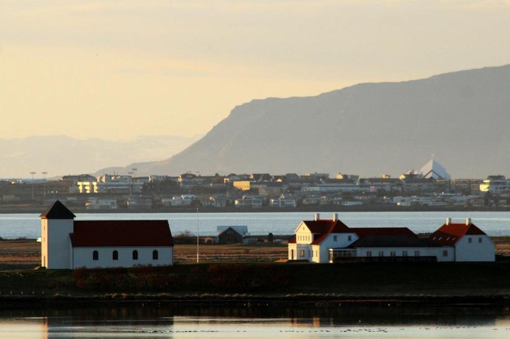 Tilkynnt verður um það í dag hverjir séu í framboði …