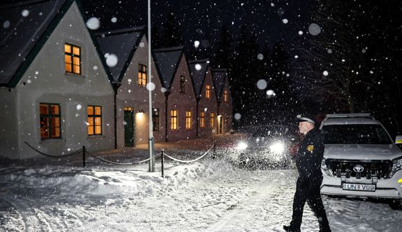 Þingmenn stjórnarflokkanna funda á Þingvöllum