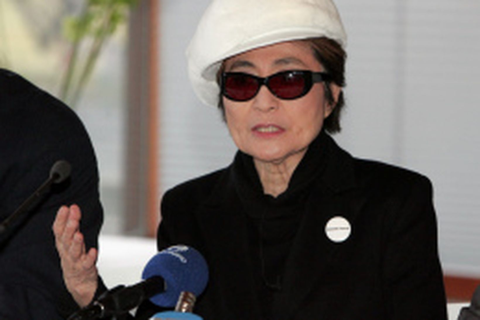 Yoko Ono.