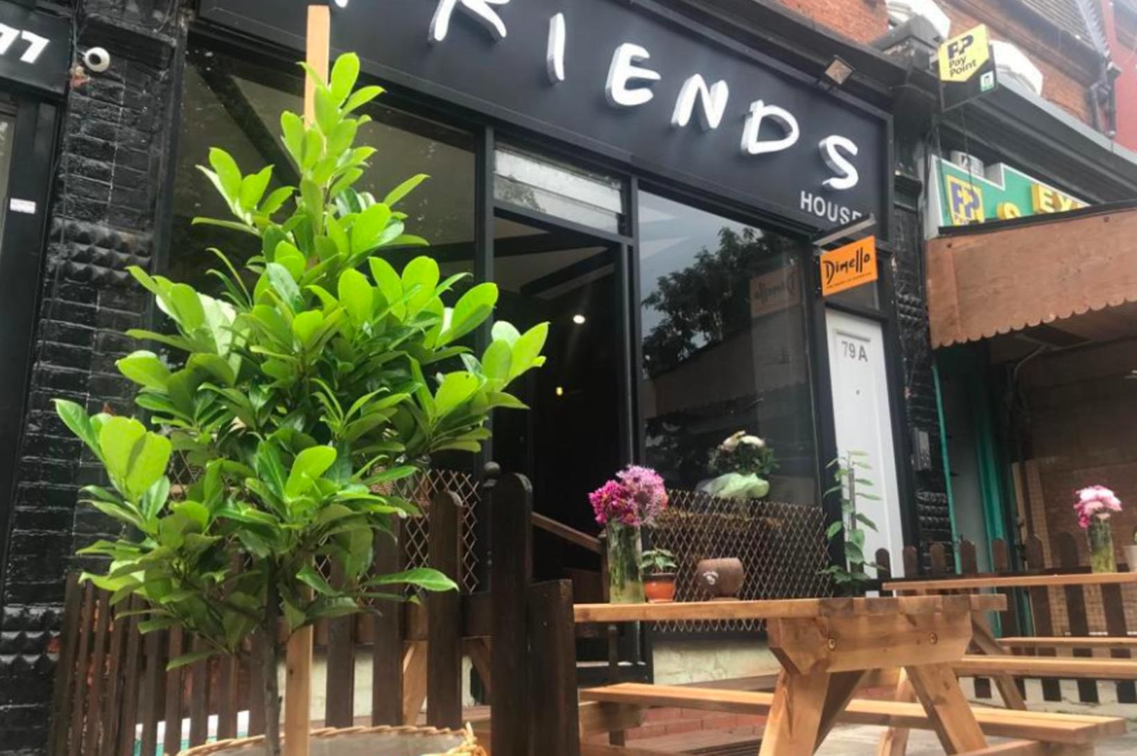 Friends-kaffihús opnað í London