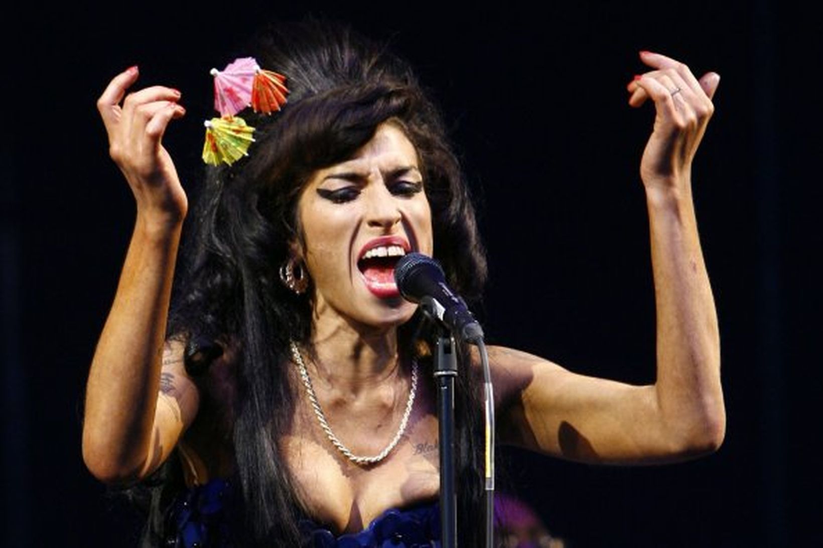Amy Winehouse á tónleikum.