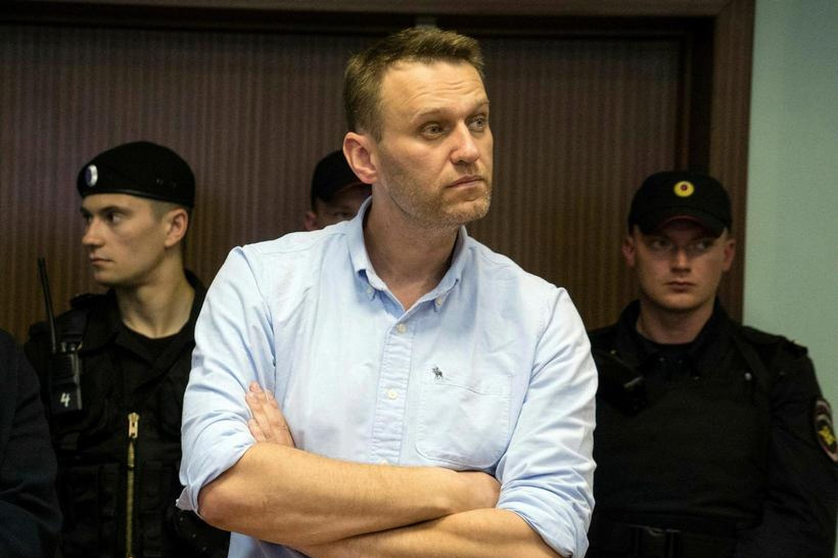 Alexei Navalny mætir til dómsuppkvaðningar í dag.