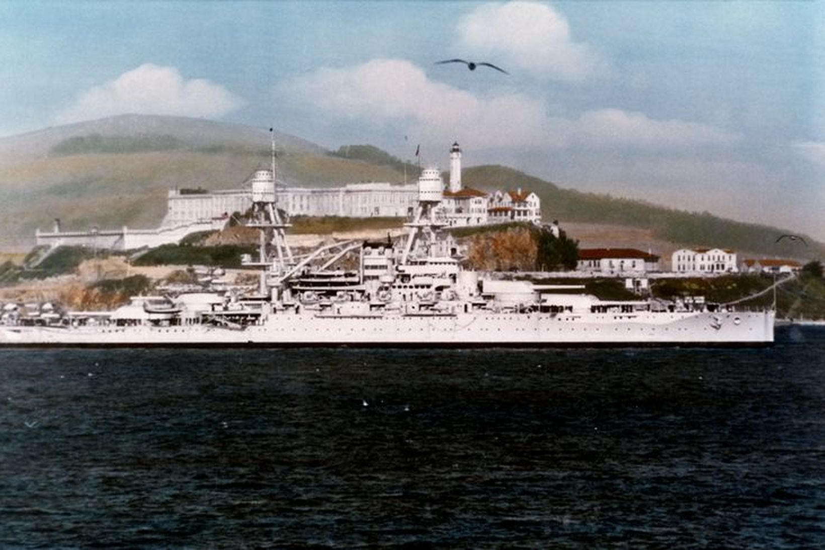 Orrustuskipið USS Oklahoma.