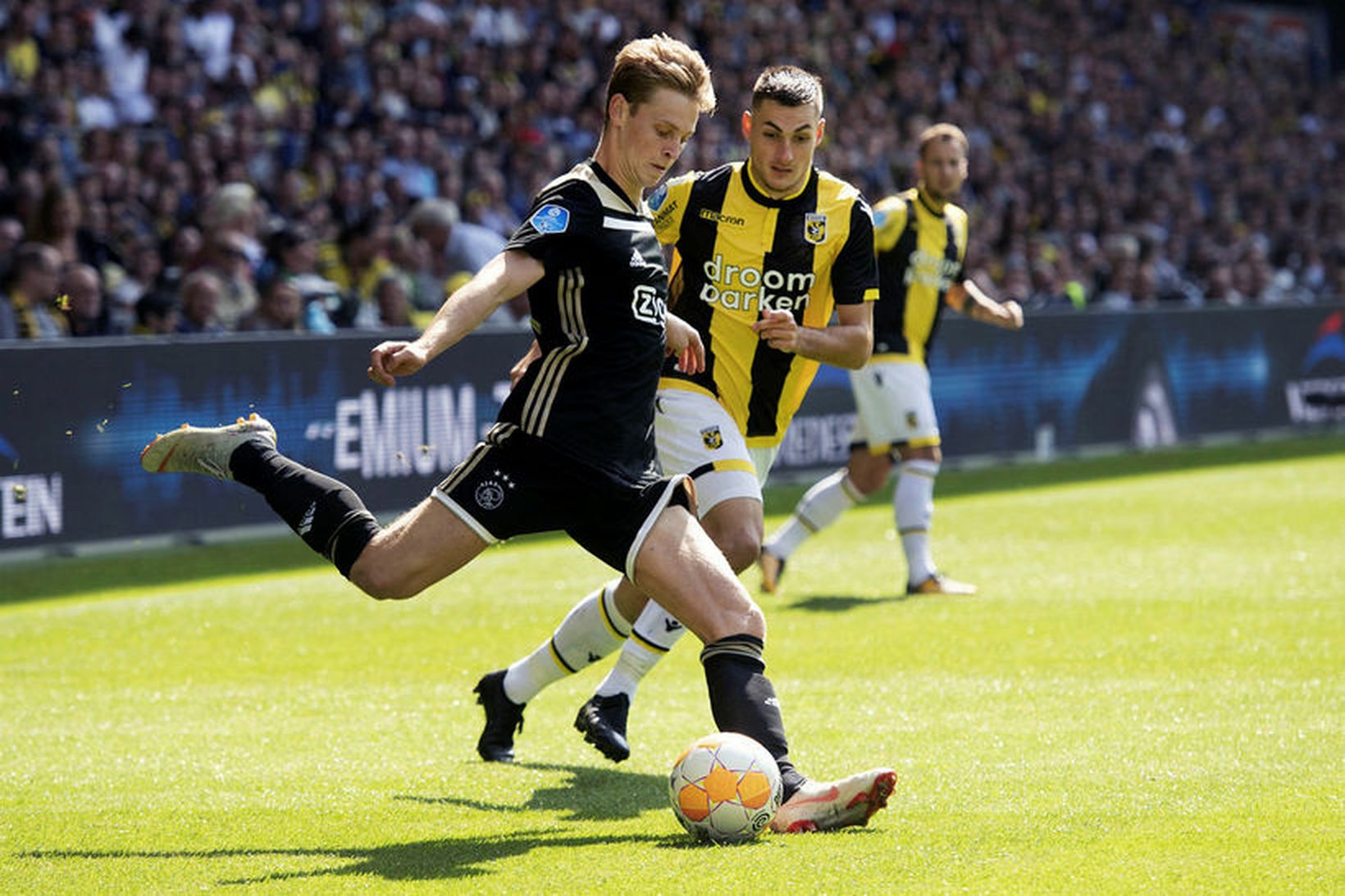 Ajax's Frenkie de Jong.