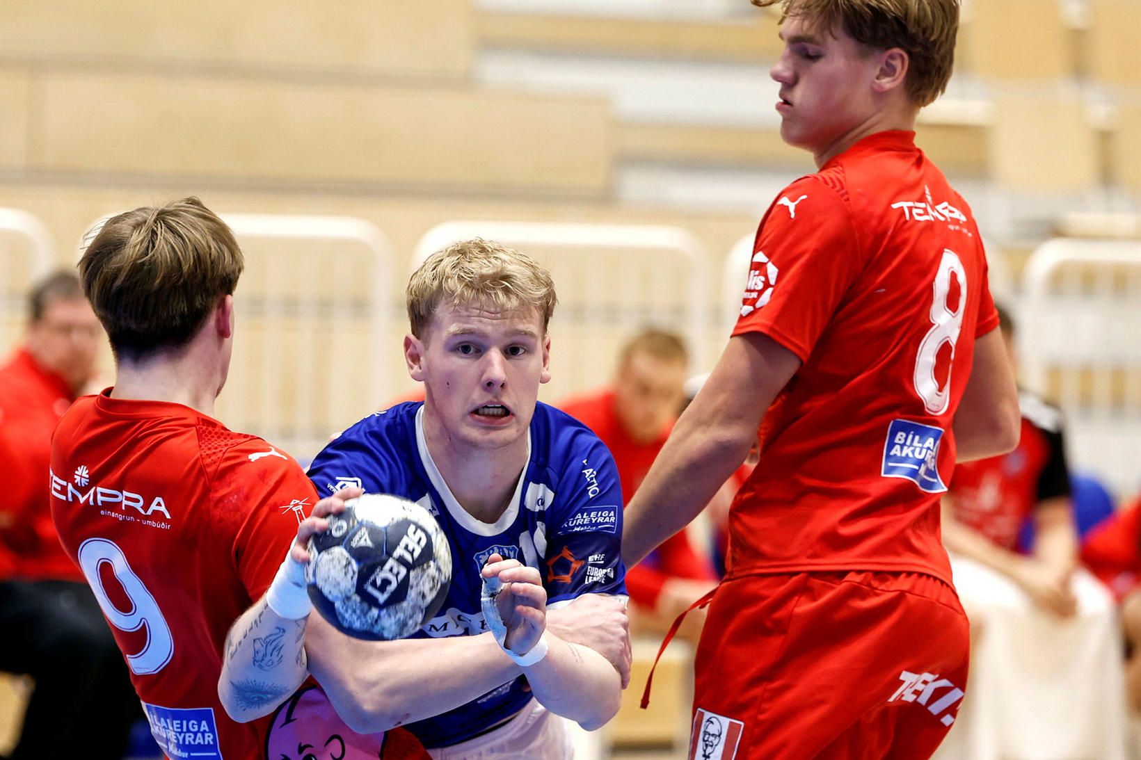 Fram – Porto kl. 18.45, bein lýsing