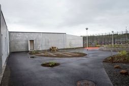 Umboðsmaður Alþingis hefur nýlega kannað starfshætti og aðbúnað í fangelsinu á Hólmsheiði. Von er á …