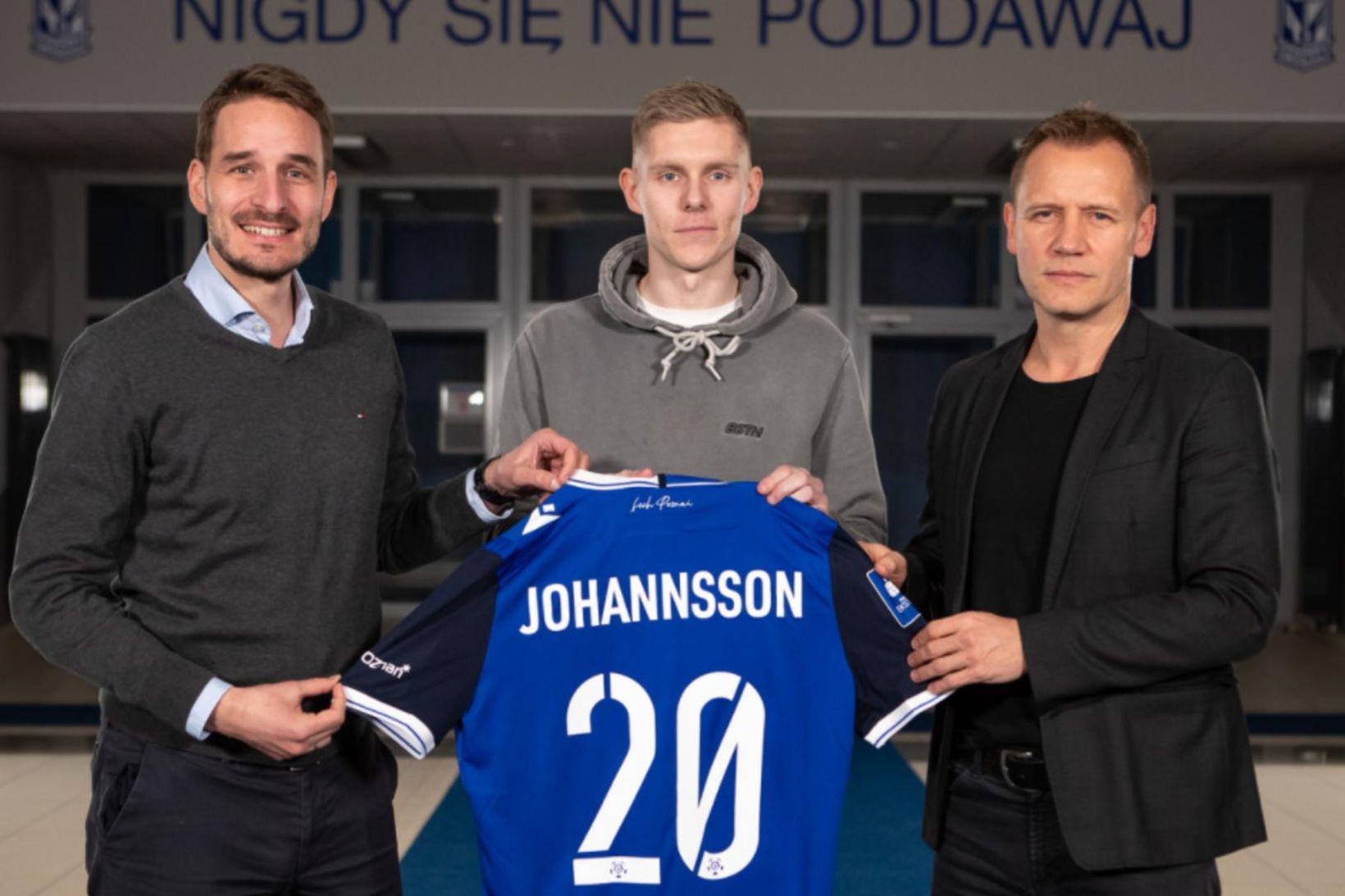 Aron Jóhannsson er orðinn leikmaður Lech Poznan.