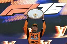 Lando Norris gerði sér lítið fyrir og vann fyrstu keppni ársins.