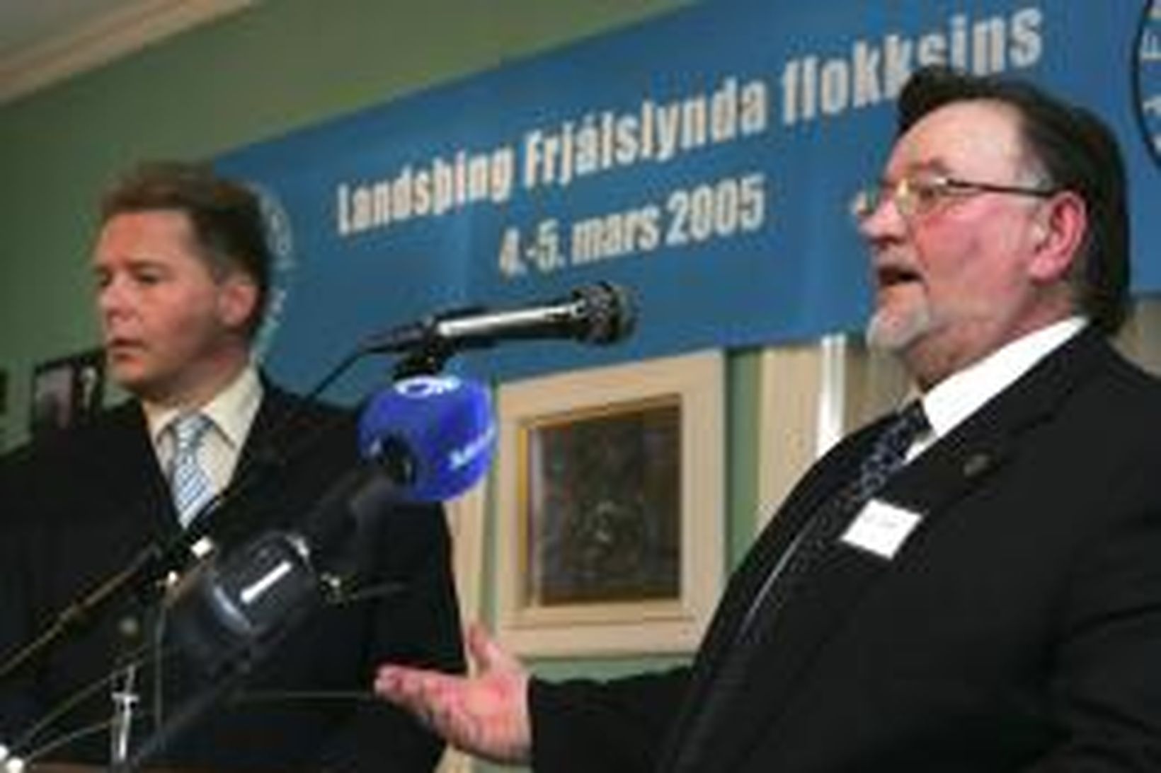 Magnús Þór Hafsteinsson og Guðjón A. Krisjánsson á landsfundi Frjálslynda …