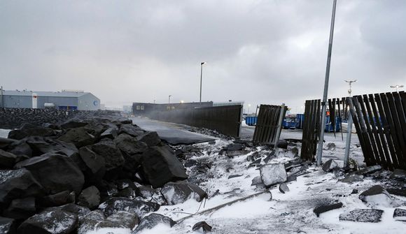 Sjór flæddi aftur inn á stöðina 