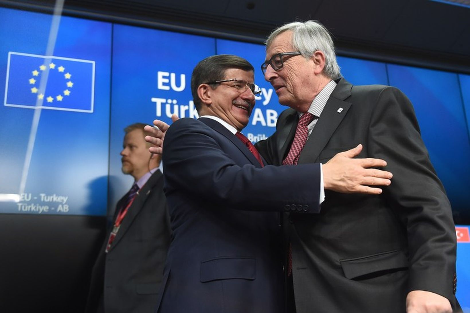 Ahmet Davutoglu, forsætisráðherra Tyrklands og Jean-Claude Juncker, forseti framkvæmdastjórnar ESB …