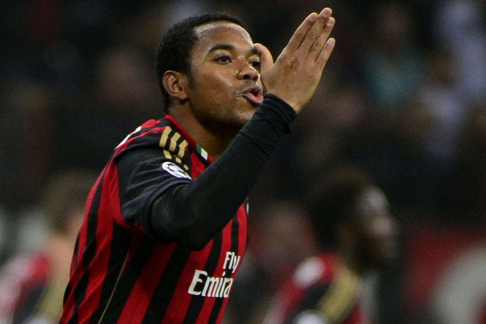 Robinho fagnar marki með AC Milan.