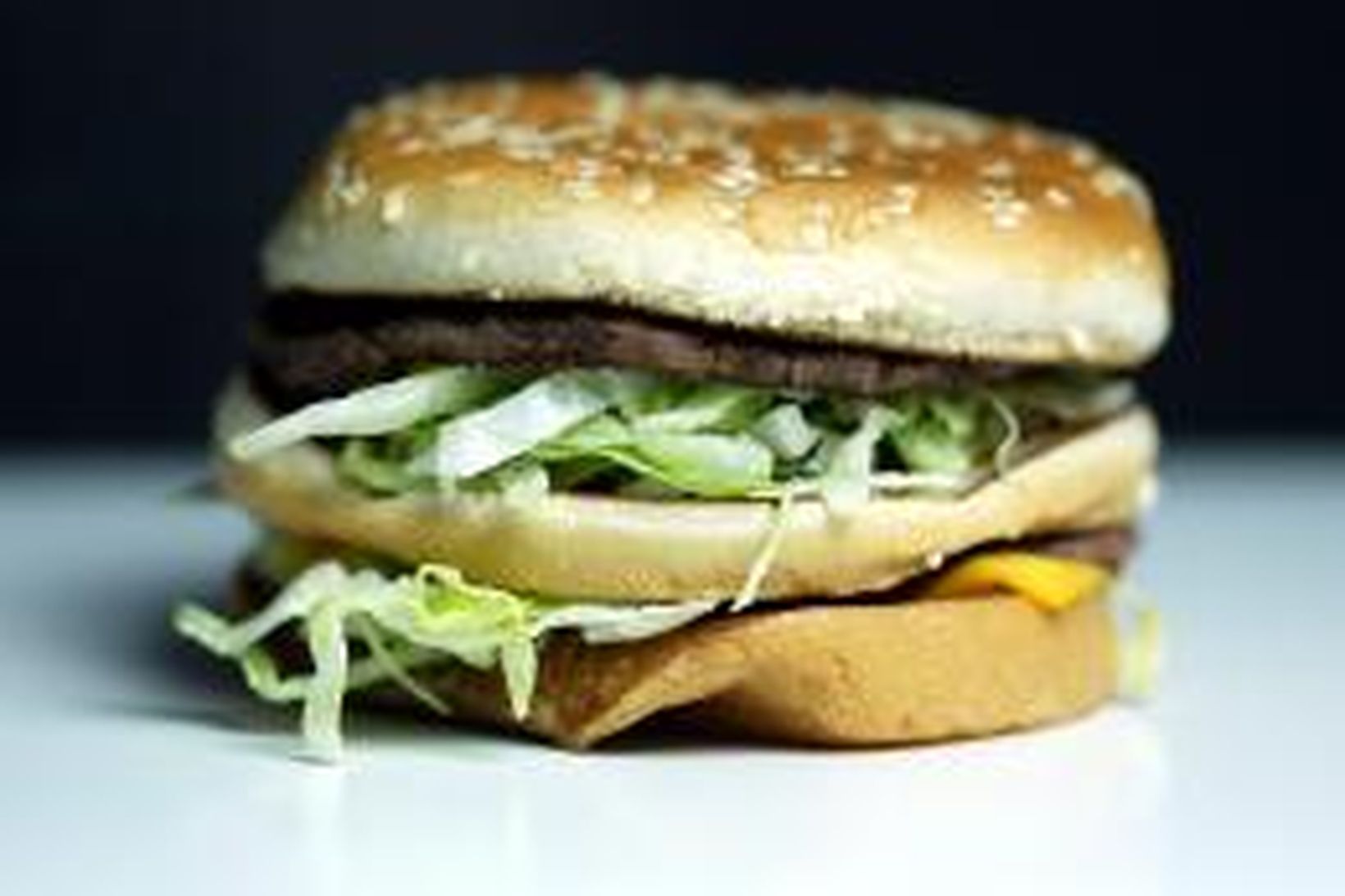 Karl Bretaprins vill banna Big Mac