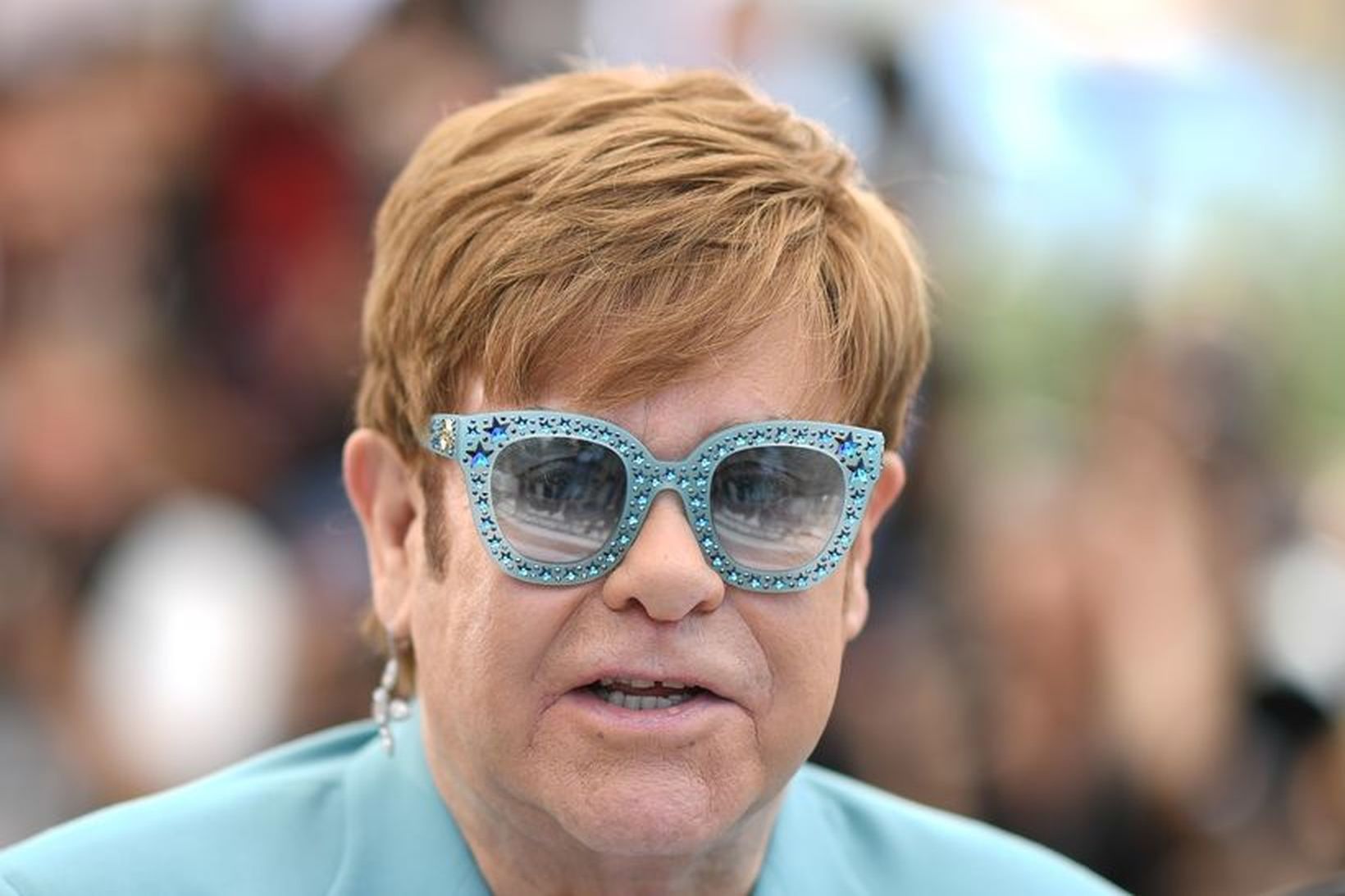Elton John mun semja lög fyrir söngleikinn The Devil Wears …