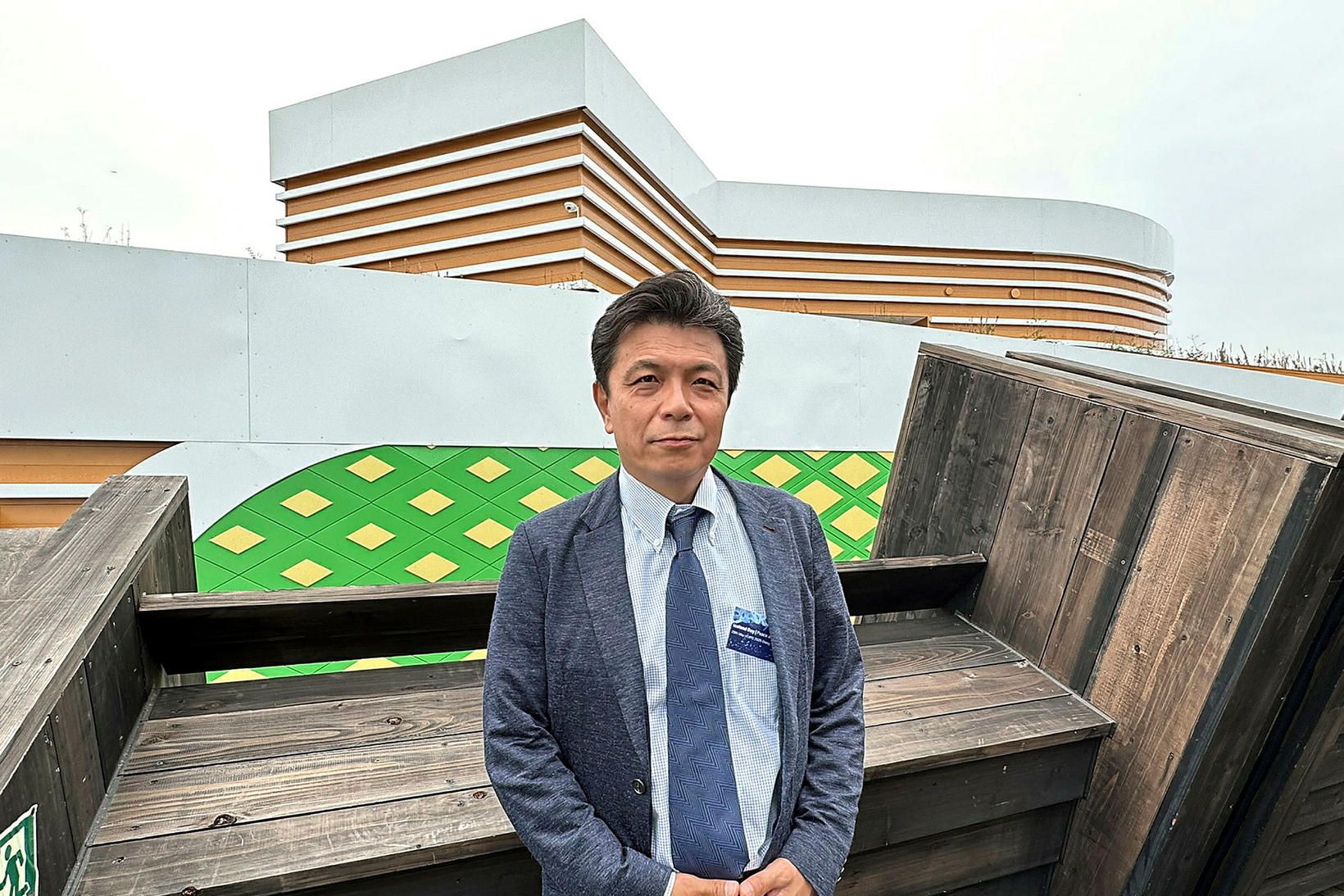 Yohei Kitayama stillir sér upp á þaki norræna skálans á …