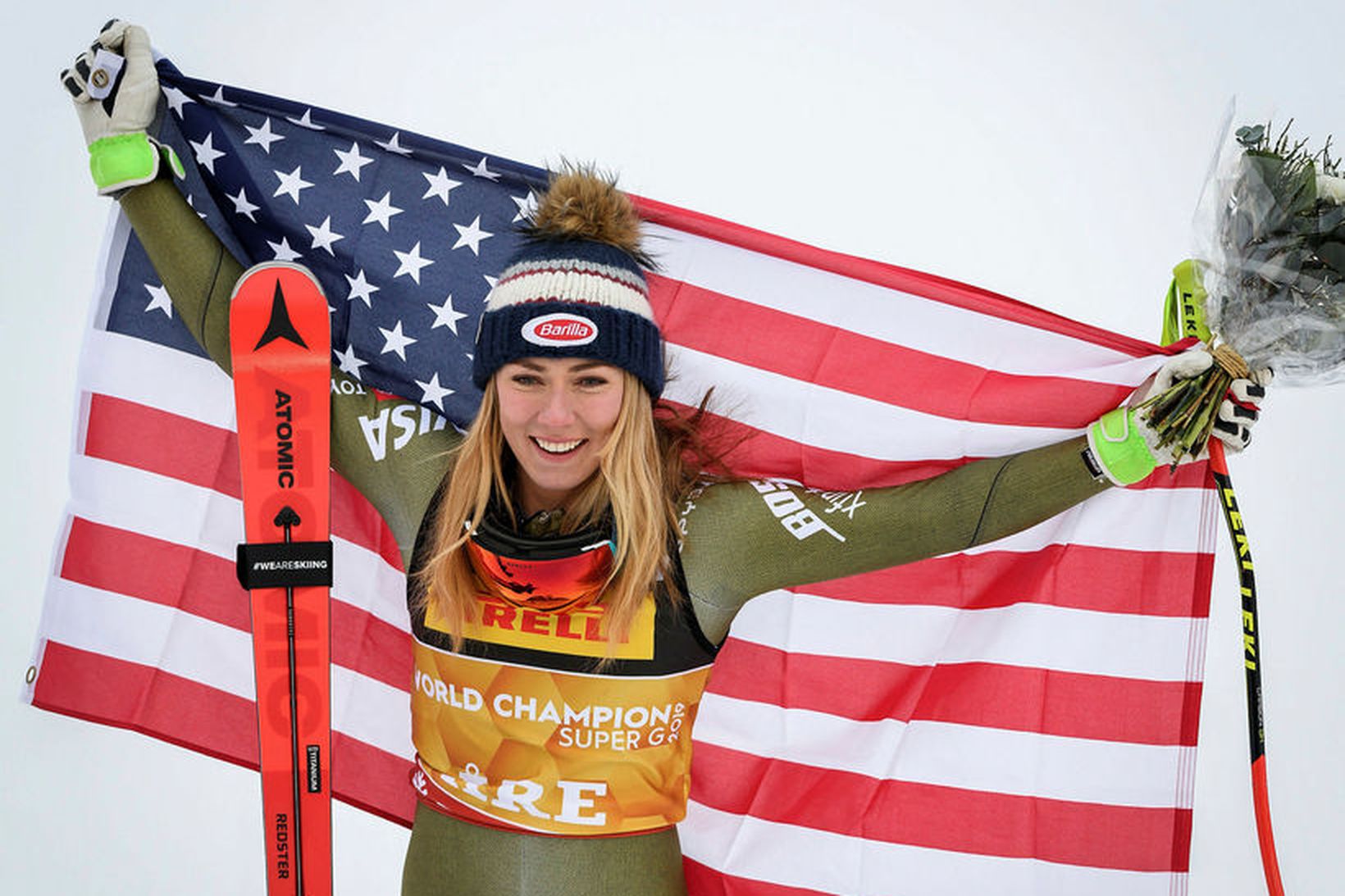 Mikaela Shiffrin fagnar sigrinum.