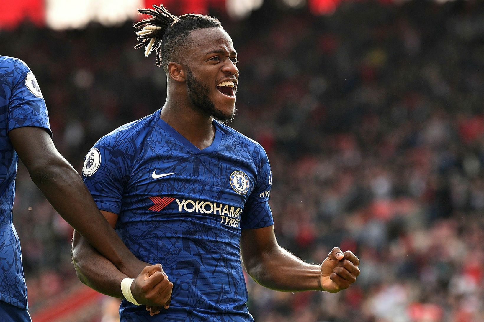 Michy Batshuayi og félögum í Chelsea hefur gengið vel undanfarið.