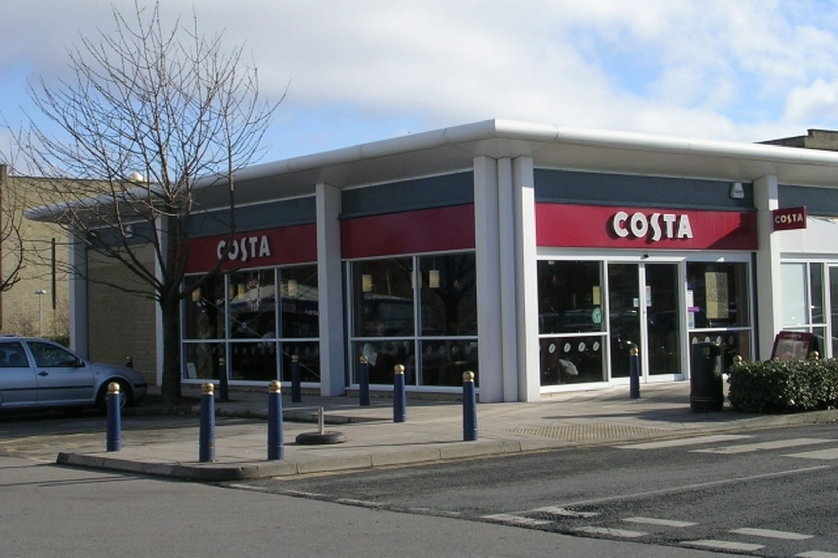 Costa-kaffihús í Bretlandi.