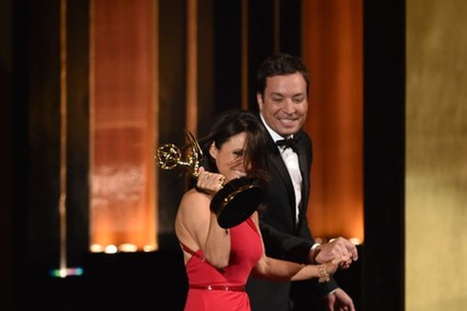 Julia Louis-Dreyfus og Jimmy Fallon