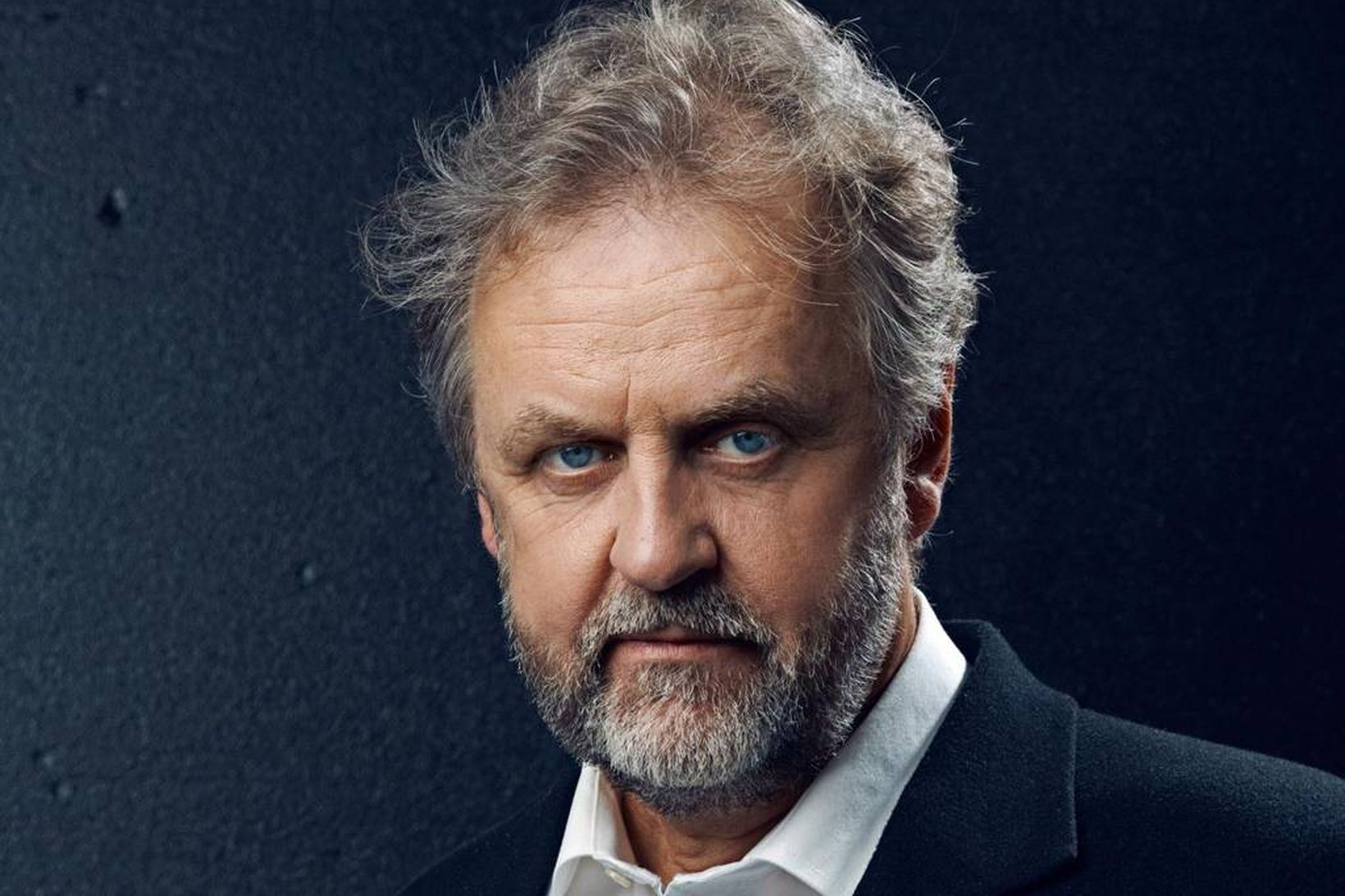 Með tár á hvarmi í rakarastólnum