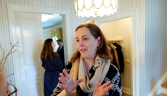 Lætur vita „þegar þar að kemur“