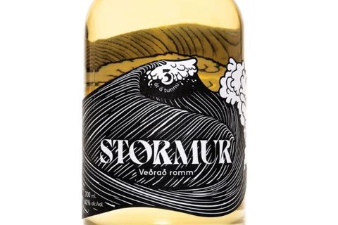 Stormur romm.