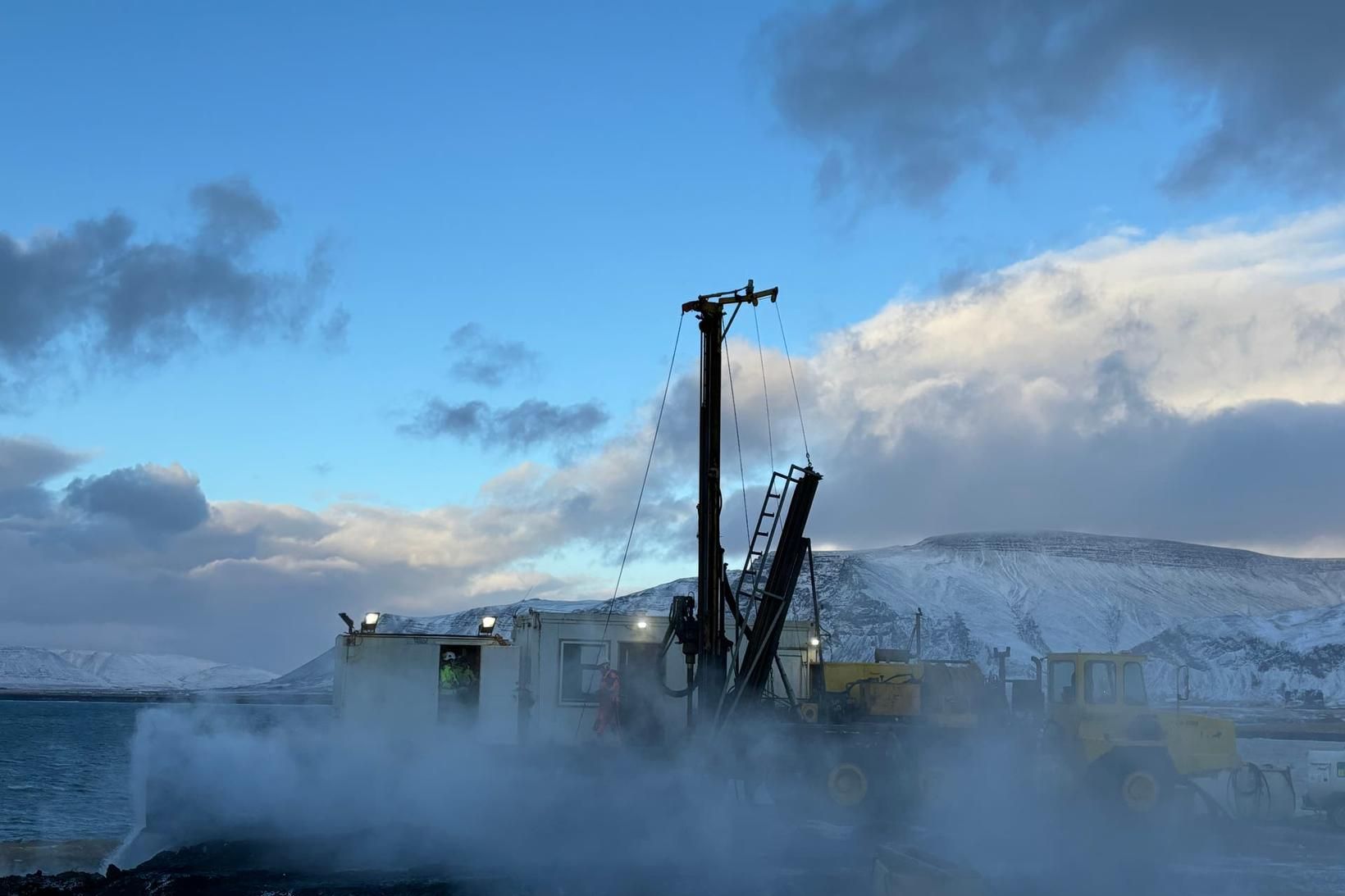 Borað eftir heitu vatni á Geldinganesi.