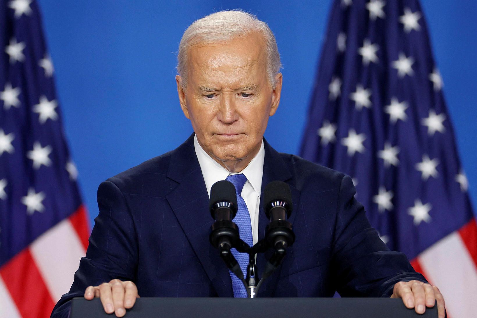 Joe Biden á blaðamannafundinum í gærkvöld.