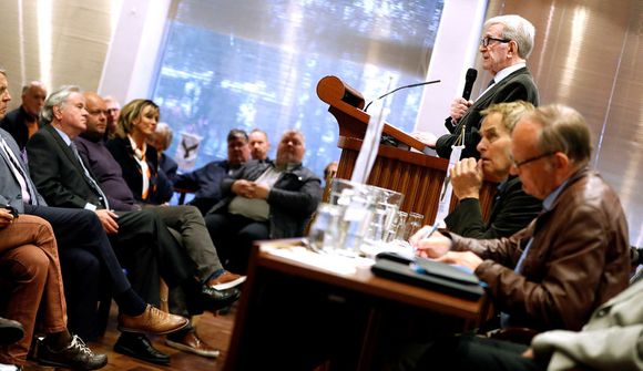 Sjálfstæðið til Brussel í smápörtum