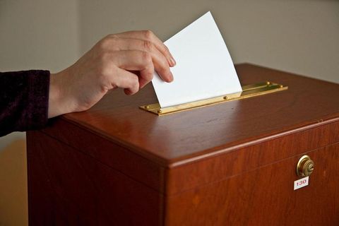 Hopefully the snowfall won't inferfere with the election.