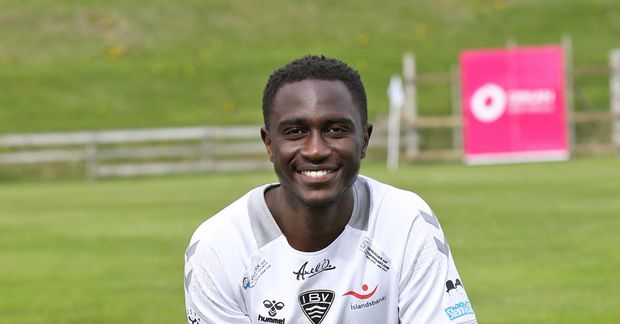 Elvis Bwonomo er genginn til liðs við ÍBV.