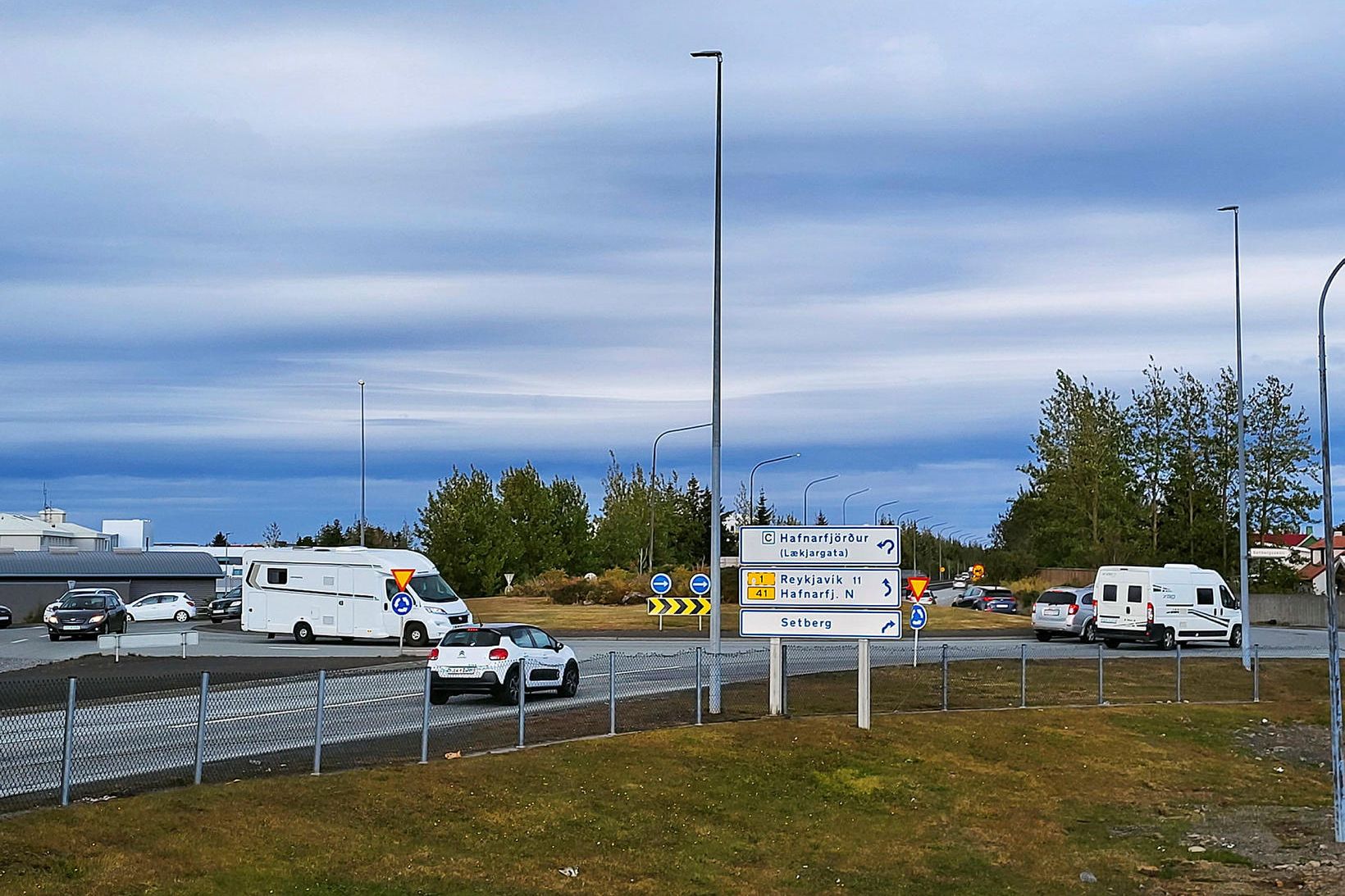 Reykjanesbraut/Lækjargata. Þarna er þung umferð