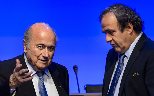 Michel Platini (t.h.) ásamt Sepp Blatter, fráfarandi forseta FIFA, en þeir hafa þurft að vinna …