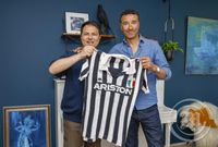 Antony Karl Gregory selur Juventus treyju