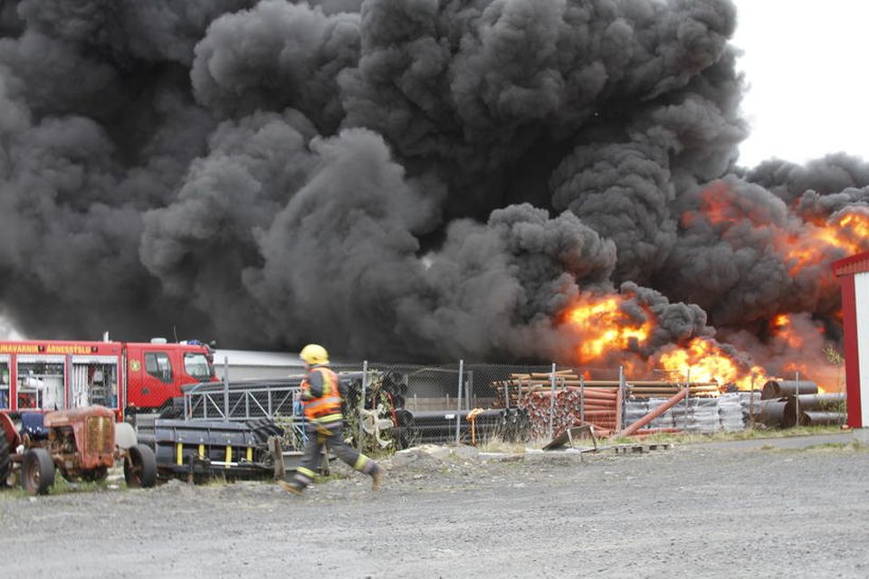 Um 50 slökkviliðsmenn tóku þátt í aðgerðum.