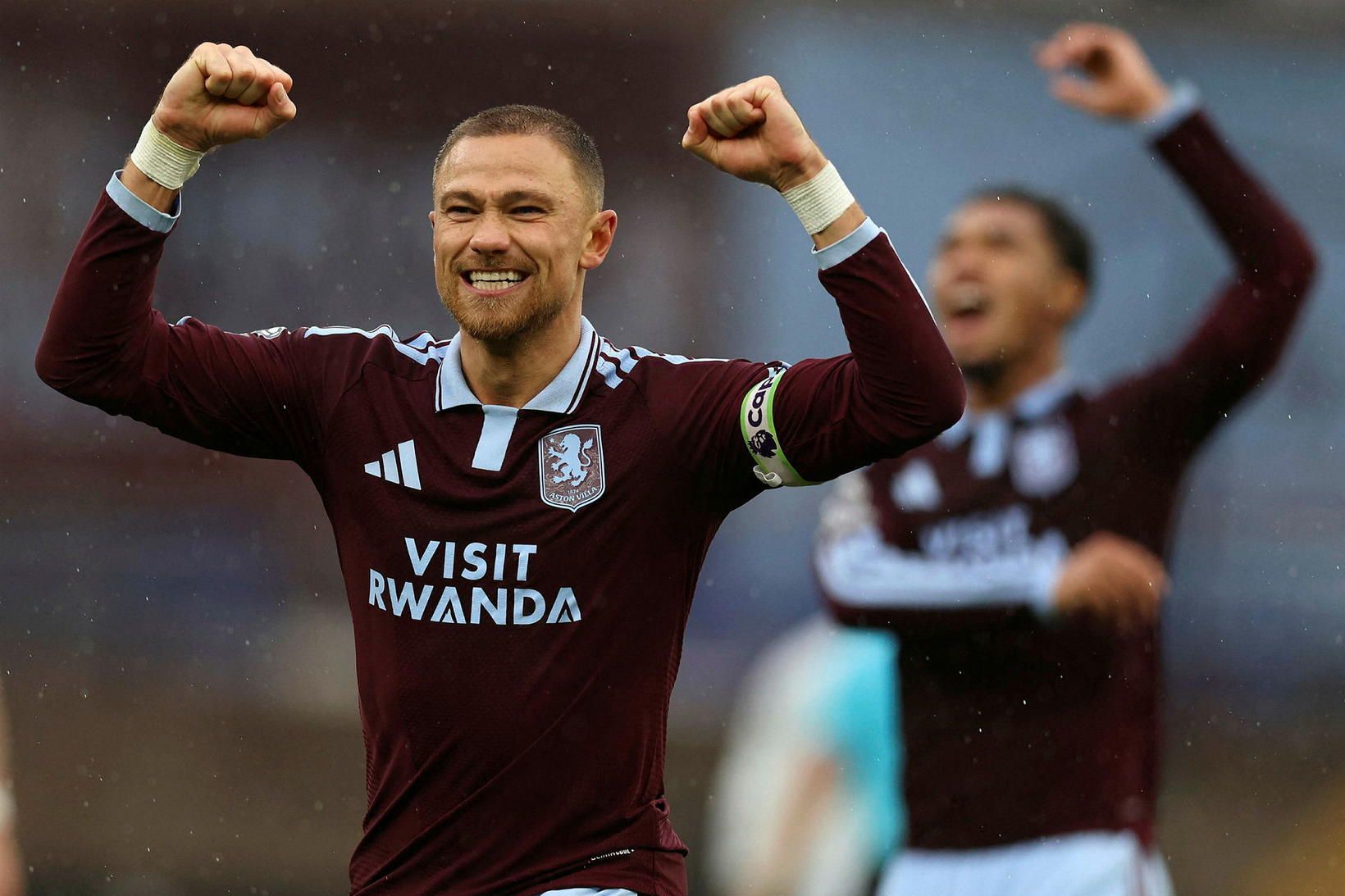 Aston Villa vinnur Manchester City