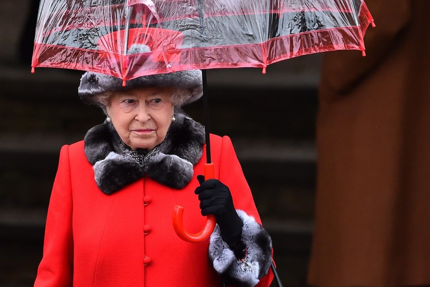 Drottningin mætir í jólamessu á jóladag og Sandringham í austur …