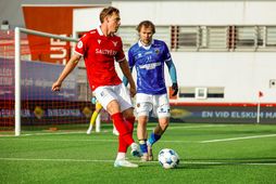 Markus Nakkim og Simon Tibbling í fyrri leik liðanna í sumar.