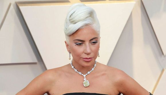 Aðstoðarmaður Lady Gaga skotinn og hundum hennar rænt