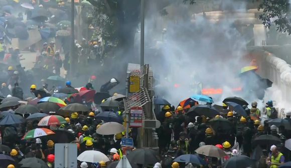 Á annan tug ferða aflýst frá Hong Kong