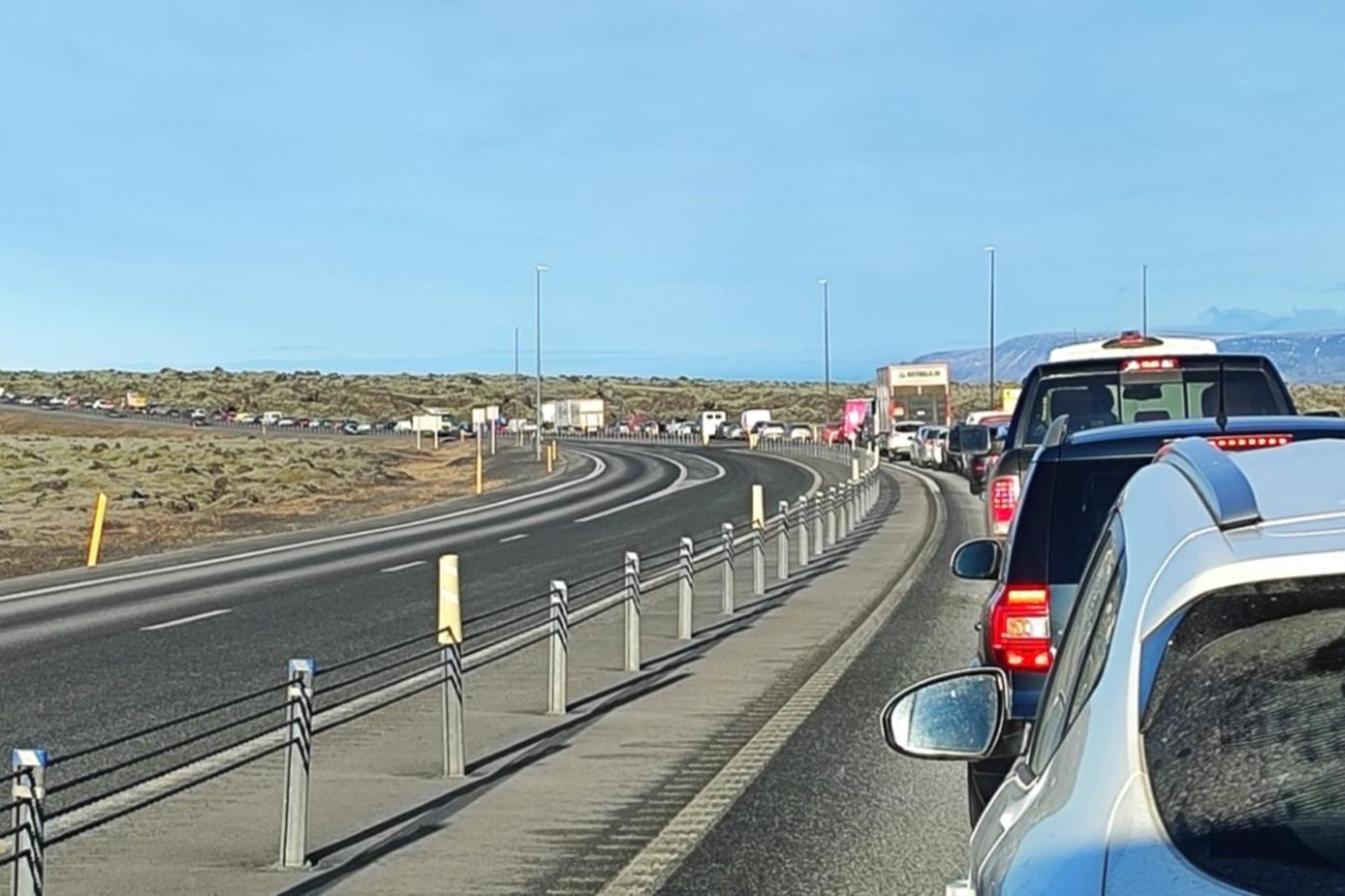 Enginn fluttur á sjúkrahús eftir áreksturinn