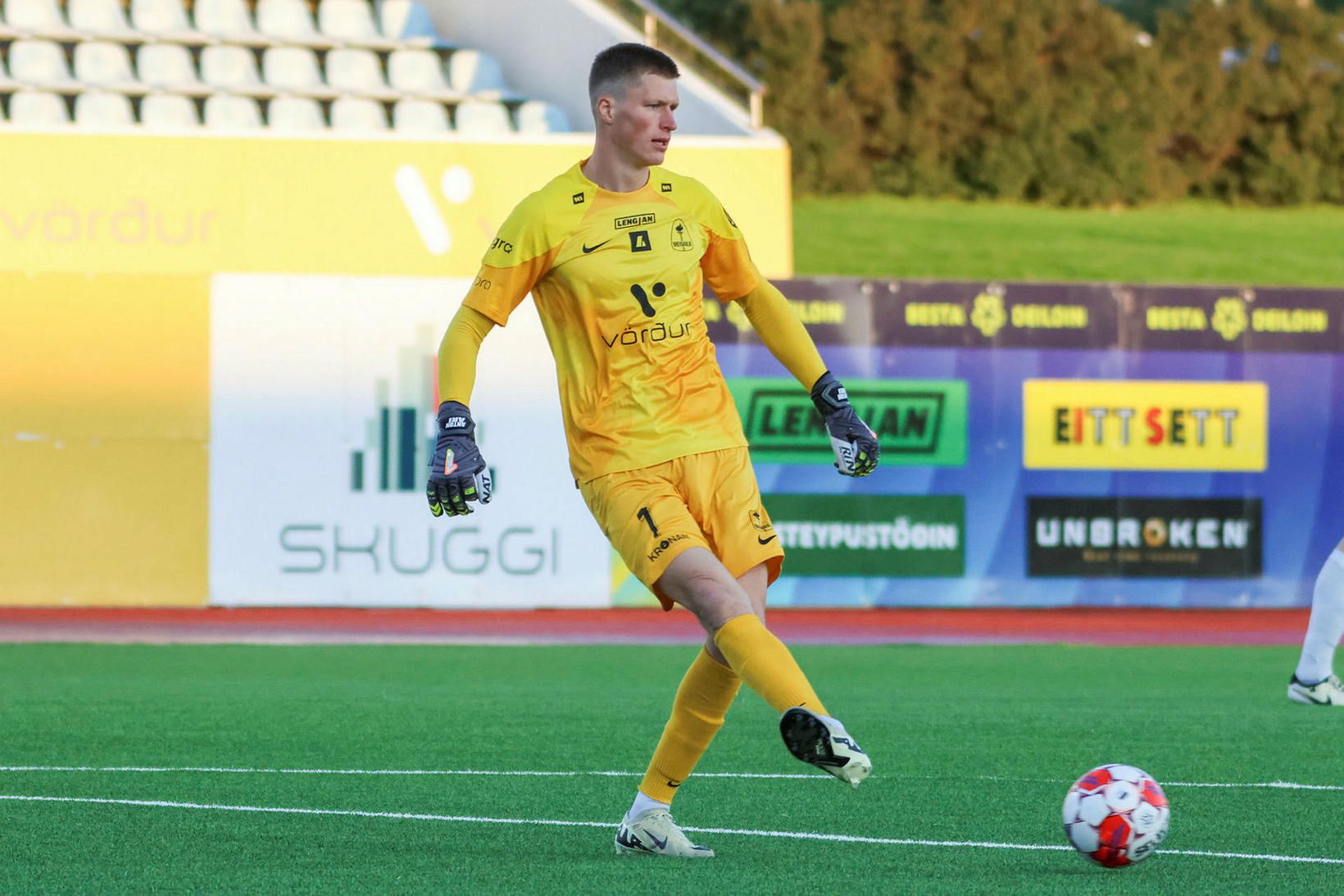 Anton Ari Einarsson er í landsliðshópnum.