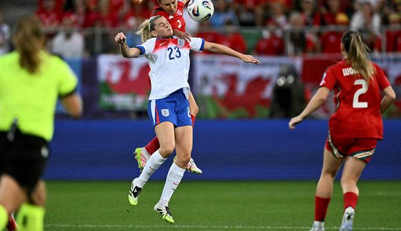 England gaf engin grið gegn Wales