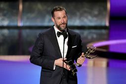 Noah Wyle sáttur með afraksturinn á Emmy-verðlaunahátíðinni sem fram fór í gærkvöldi í Los Angeles.