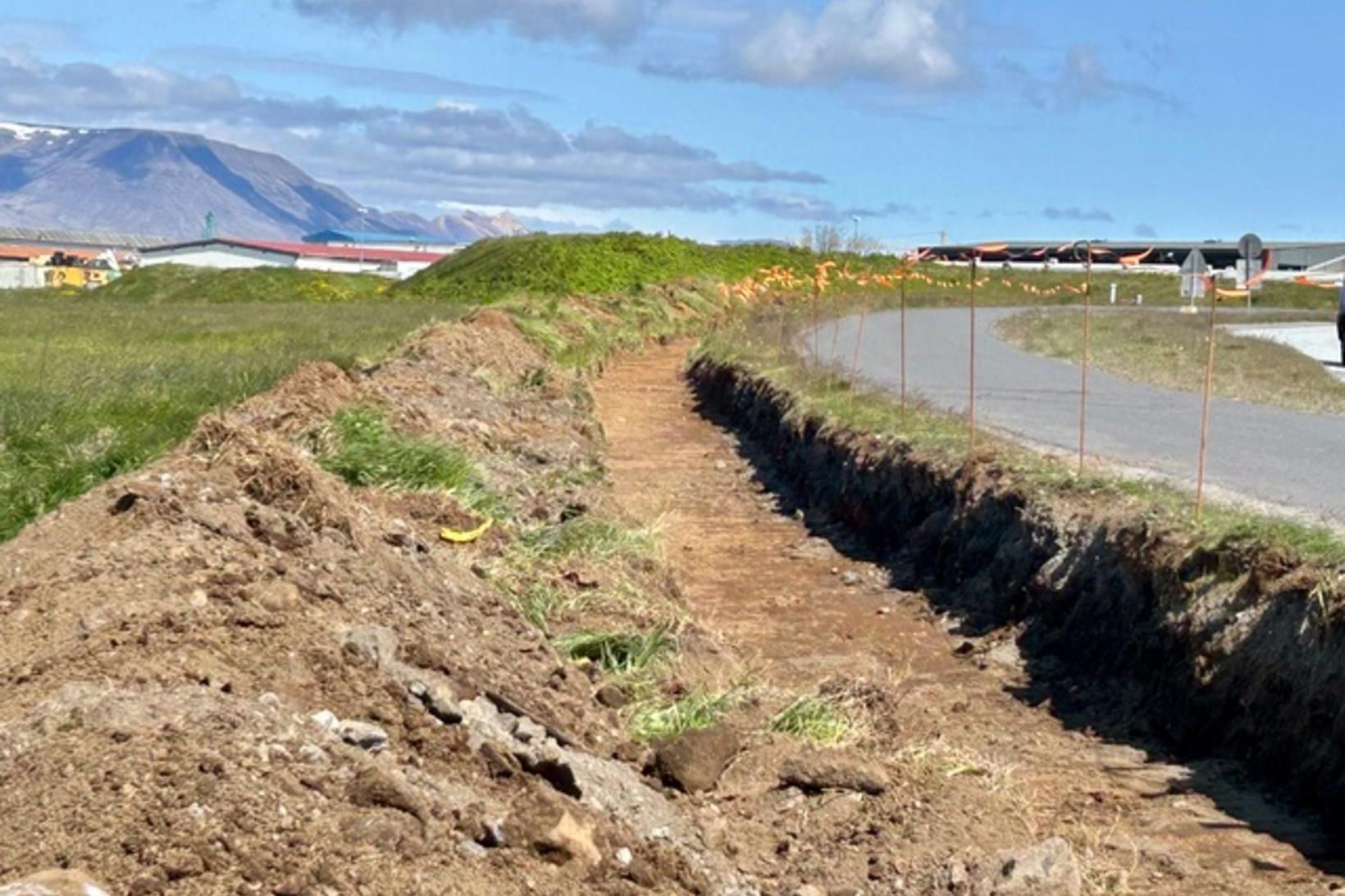 Þór segir lagnaskurðinn að mestu leyti liggja í gömlum lagnaskurði. …