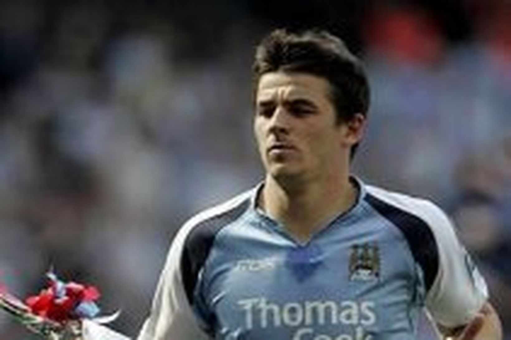 Joey Barton ræðir við Newcastle í dag.