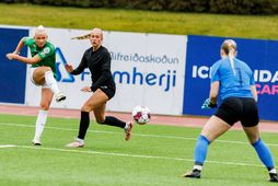 Andrea Rut Bjarnadóttir og Jónína Linnet í leik Breiðabliks og FH á síðasta tímabili.