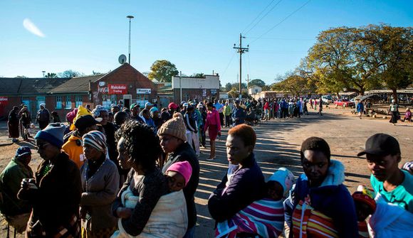 Fyrstu kosningarnar án Mugabe