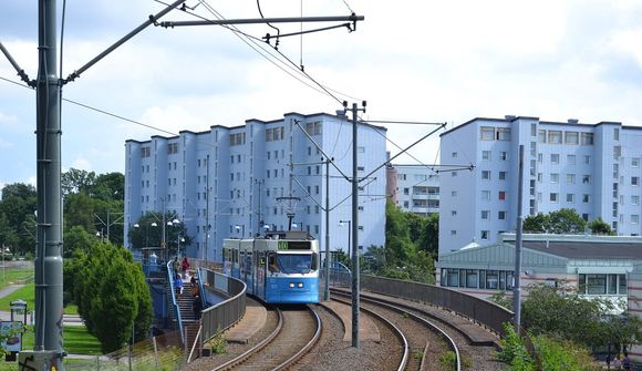 Skotnir til bana í bifreið í Gautaborg